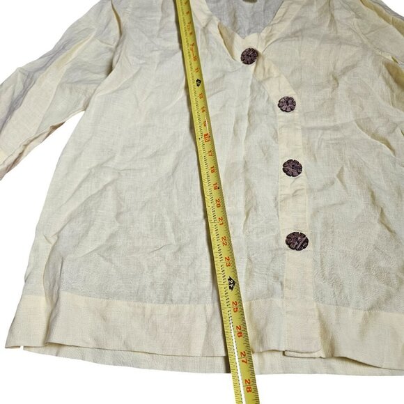 Neiman Marcus Exclusive 100% Linen Blouse Top Asymmetric Wooden Buttons Womens M - Picture 7 of 8